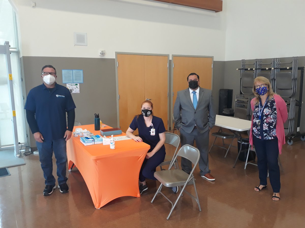 MartinezSD8's tweet photo. Thank you to @sharphealthcare for partnering with @SYSDschools.  Our vaccination event this morning was a success.  With cases on the rise because of COVID variants, it is important to continue to urge everyone to get vaccinated!  #SYSDOnward #SYSDAdelante #forthecommunity https://t.co/sLot9JzXPf