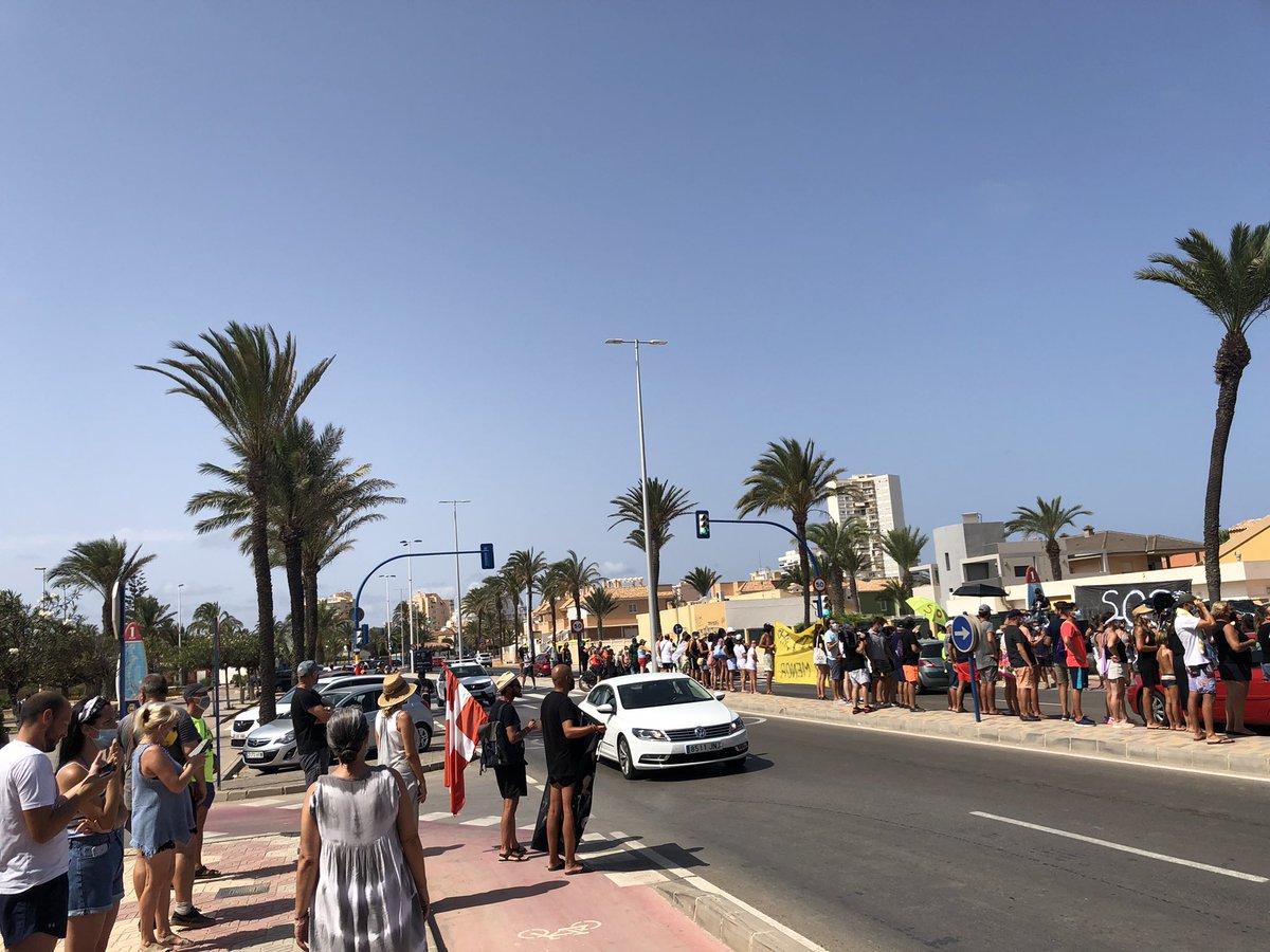 rosamunoz24's tweet photo. #SOSMarMenor Y #LaVuelta21 EN LA MANGA Km1👏👏👏 https://t.co/vjnCRsnRRb
