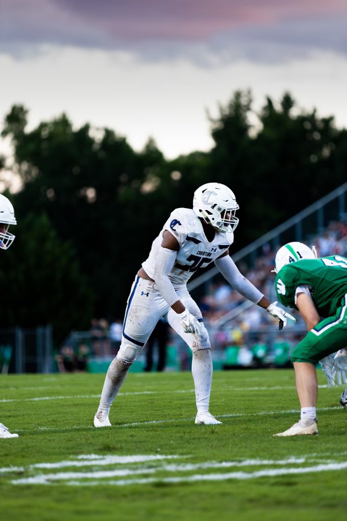 Terry_Rich's tweet photo. First Game back in the fold @JWillx_35 Make it count youngin! https://t.co/unn1svlh6y