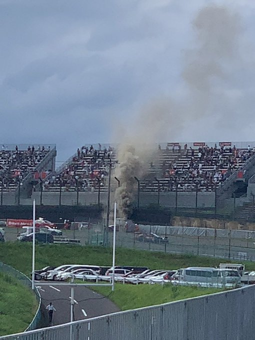 鈴鹿サーキット スーパーgt Modulo モデューロ Nsx 64号車 がクラッシュし車両火災発生 まとめダネ