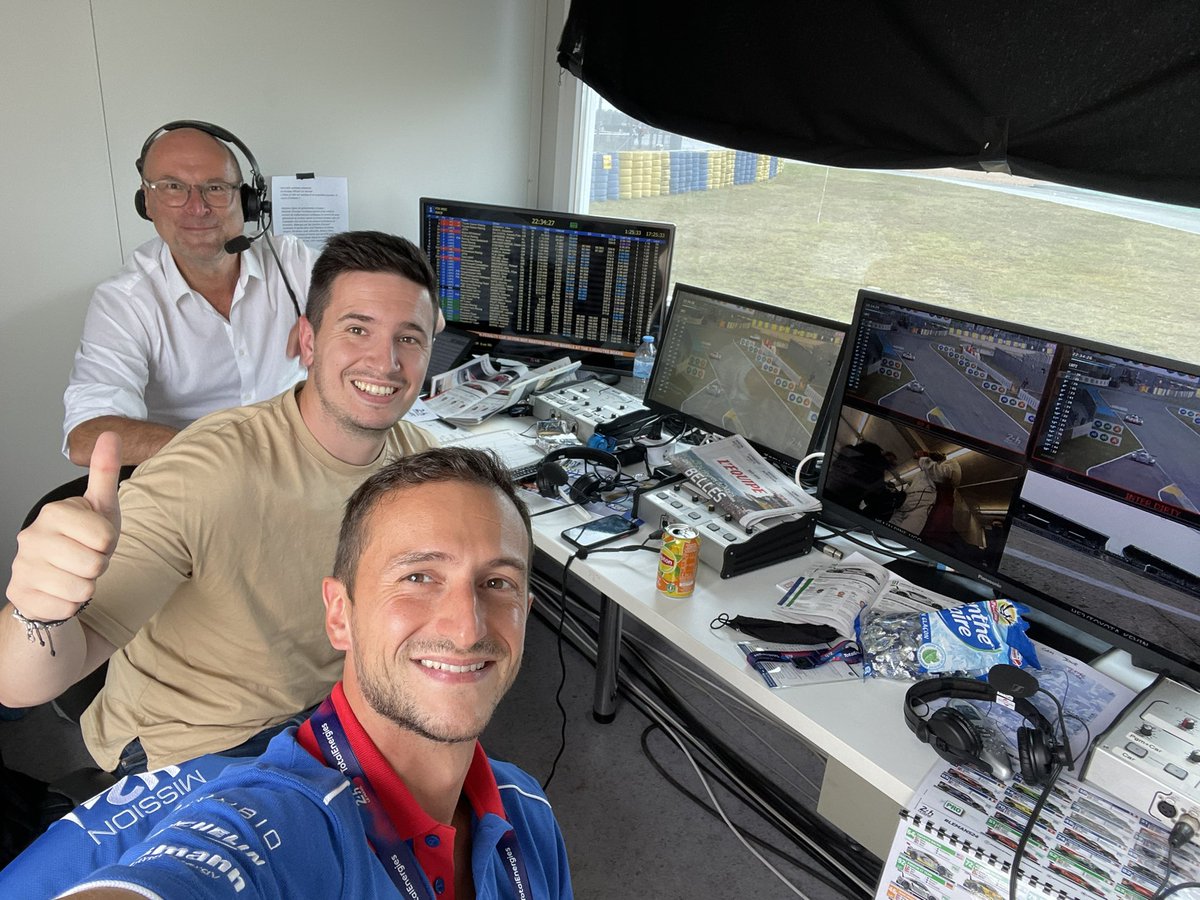 StefRichelmi's tweet image. Changement de relais aussi à @lachainelequipe avec @MarcMinari @PaulPetitRacing pour #LeMans24h ! #lequipeAUTO