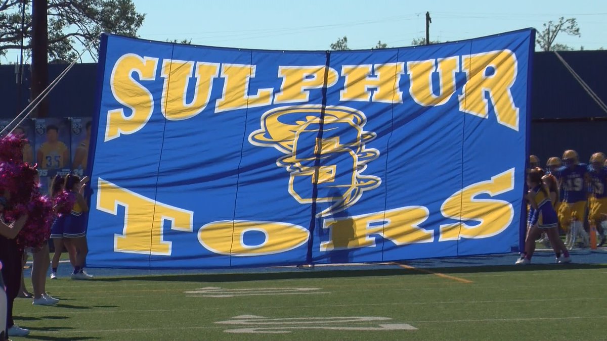 KPLC7Sports's tweet photo. TDL: Two-A-Days - Sulphur Golden Tors
https://t.co/qeQDrsUZ6m
#SWLAPreps #TDLTwoADays https://t.co/LQhaq4ri9p