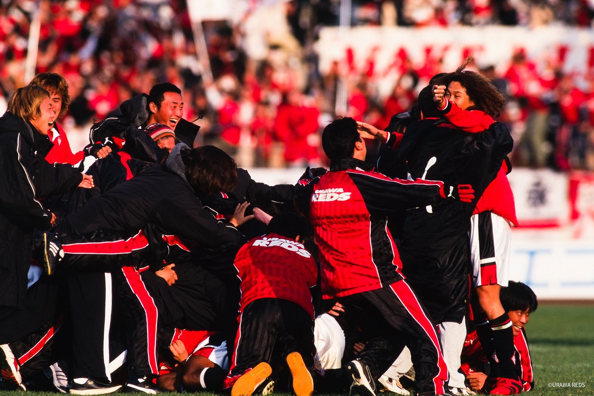 浦和レッズオフィシャル Come Back Home Urawa Komaba 21 特設サイト Photo Gallery を更新 歓喜のj1復帰 や 紙吹雪舞うステージ優勝 など 浦和駒場スタジアム の歴史を写真で振り返ります 鳥栖戦に続き 広島戦でも新たな歴史をつくりま