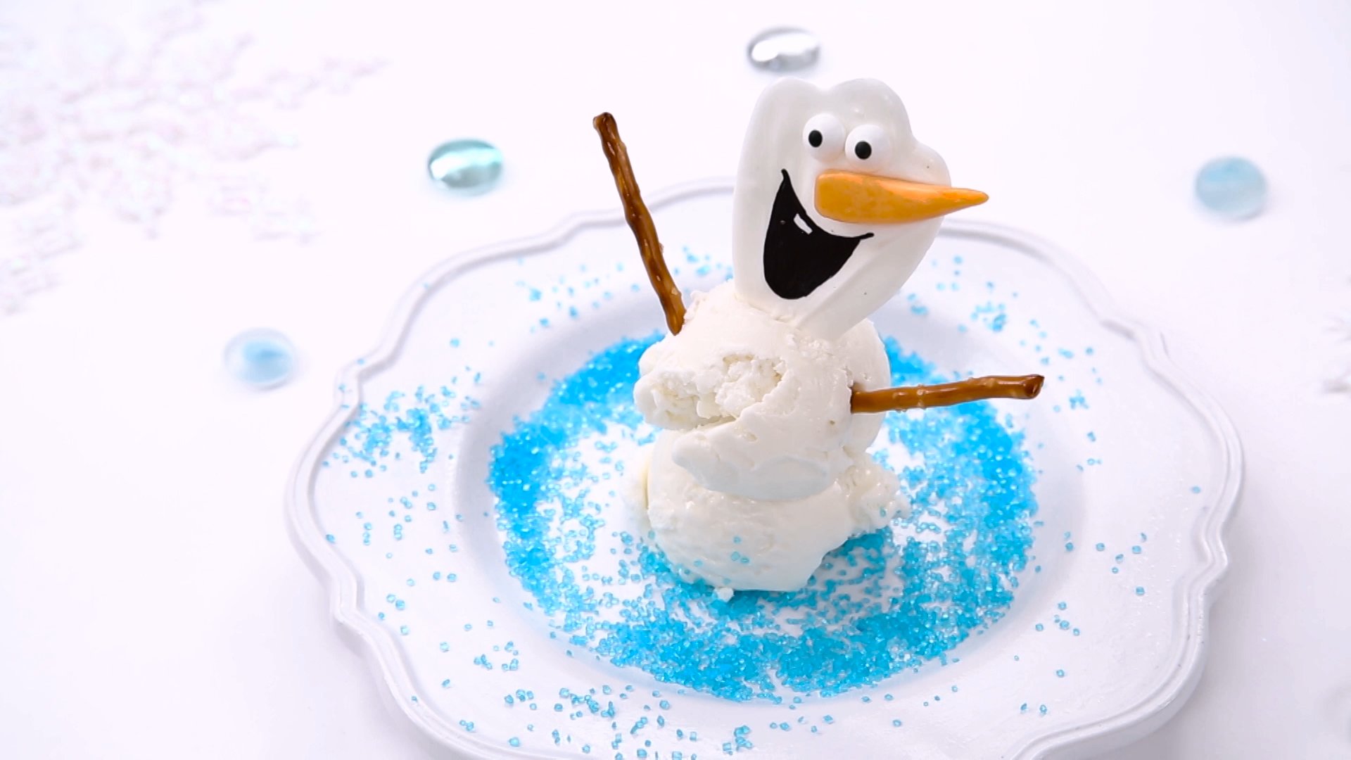 ディズニープラス公式 オラフが憧れを抱く季節 夏 暑い夏に オラフのサマーサンデー を 作って食べよう キャラクターにインスパイアされたレシピが他にもたくさん ディズニー イーツ ディズニープラス で配信中 T Co ディズニープラス公式 オラフが憧れを抱く季節 夏 暑い夏に オラフのサマーサンデー を 作って食べよう キャラクターにインスパイアされたレシピが他にもたくさん ディズニー イーツ ディズニープラス で配信中 T Co