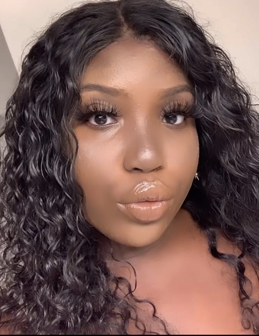 natxsiaaaa's tweet photo. @_AcePromo Natasia💕 
legal studies, junior
fun fact I’m jamaicann🤪🇯🇲 https://t.co/iIHUVcFREw