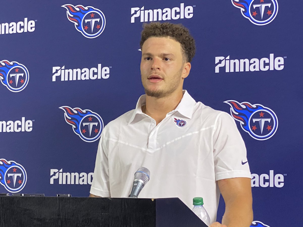 Elijah Molden talking about the quality/character of the team he’s on gives this as an example: Ryan Tannehill was just in the locker room, wearing gloves, picking up trash. #Titans
