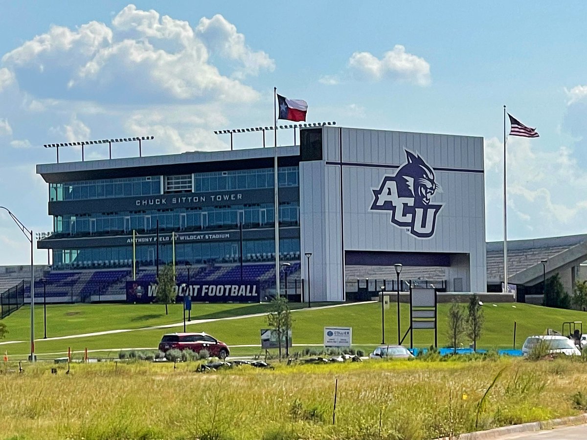 Had a great time on my official visit with <a href="/ACU_TFXC/">ACU Track & XC</a>!  Enjoyed learning more about <a href="/ACUedu/">Abilene Christian University</a> and meeting <a href="/SoDakRunner/">Jarvis Jelen</a> and the team.  Thank you Coach Jelen &amp; good luck this season. #trackandfield #crosscountry