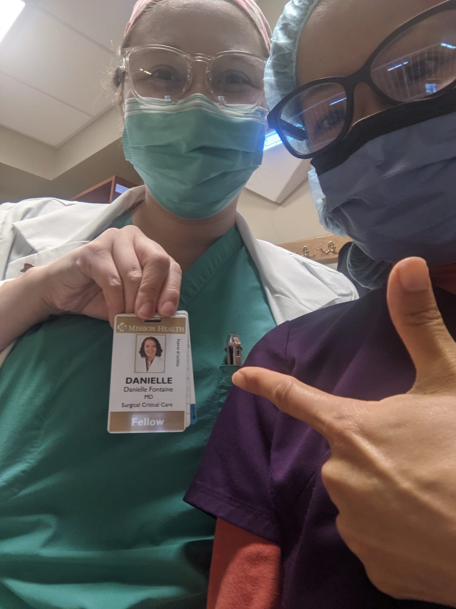DFontMD's tweet photo. You know you picked an amazing fellowship when your attending is just as excited about your new “fellow” badge as you are 😂😍 @MAHEC_Surgery #levelup  #surgtweeting #ilooklikeasurgeon https://t.co/N0G6WTb1sO