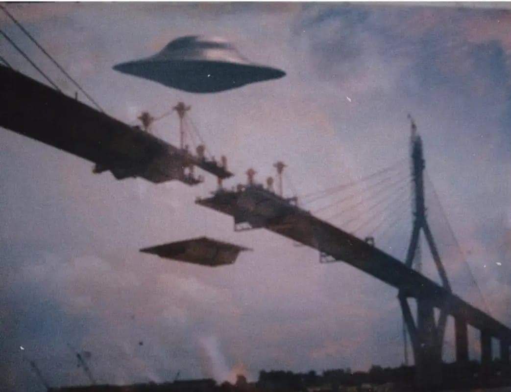 Xistinas's tweet photo. Construcción del Puente Tampico.
Tampico, Tamaulipas, México, 1988. https://t.co/jq20hmg1FP
