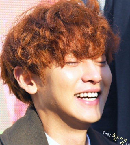 Ioeysite's tweet photo. IM IN LOVEEEEE I FEEL MY HEART EXPLODING ♡♡♡♡♡ #찬열 #CHANYEOL https://t.co/wnl18KUzhT