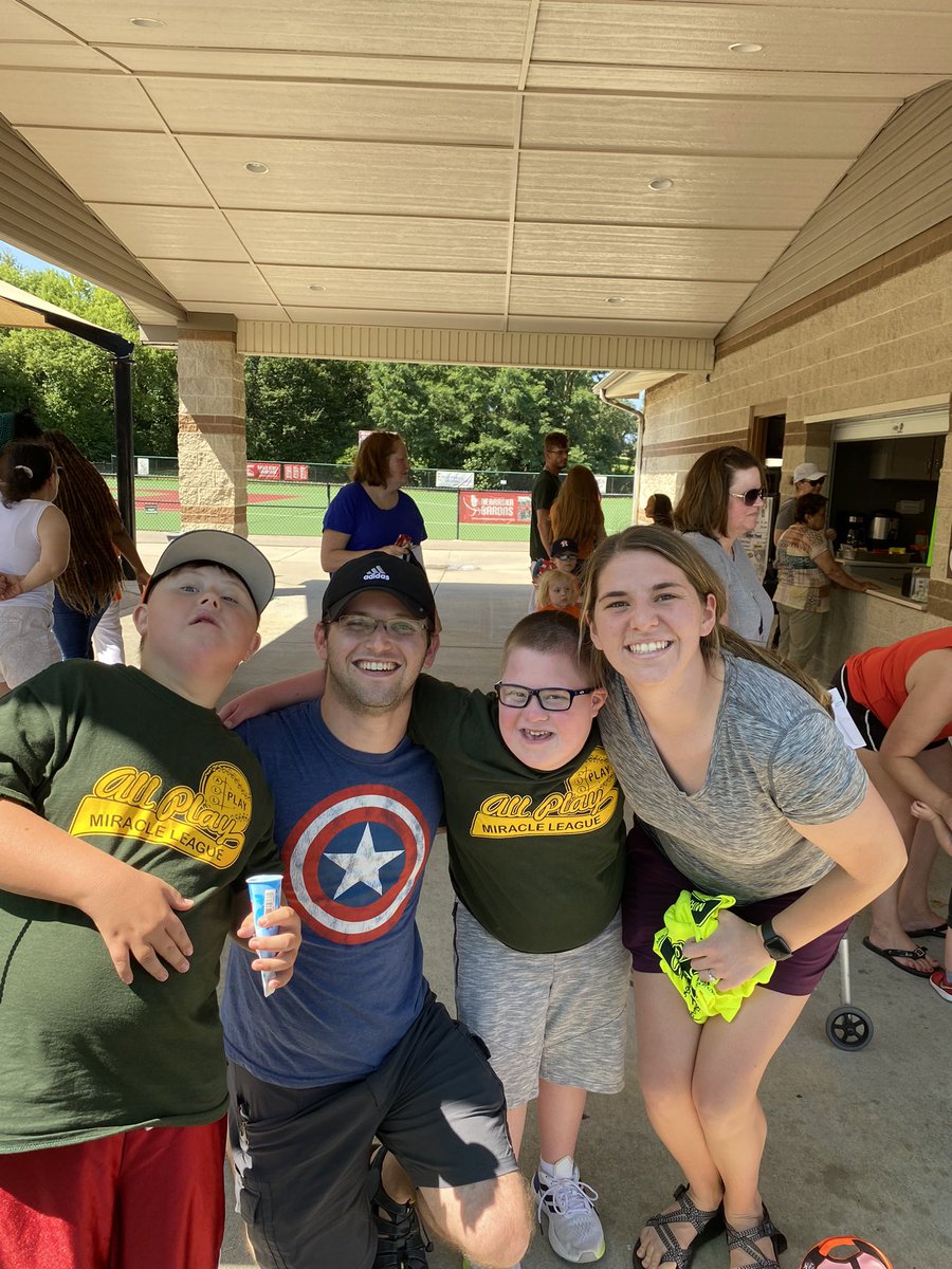Loved cheering on some of our students today at All Play Baseball ⚾️!!  🥳👏🏻