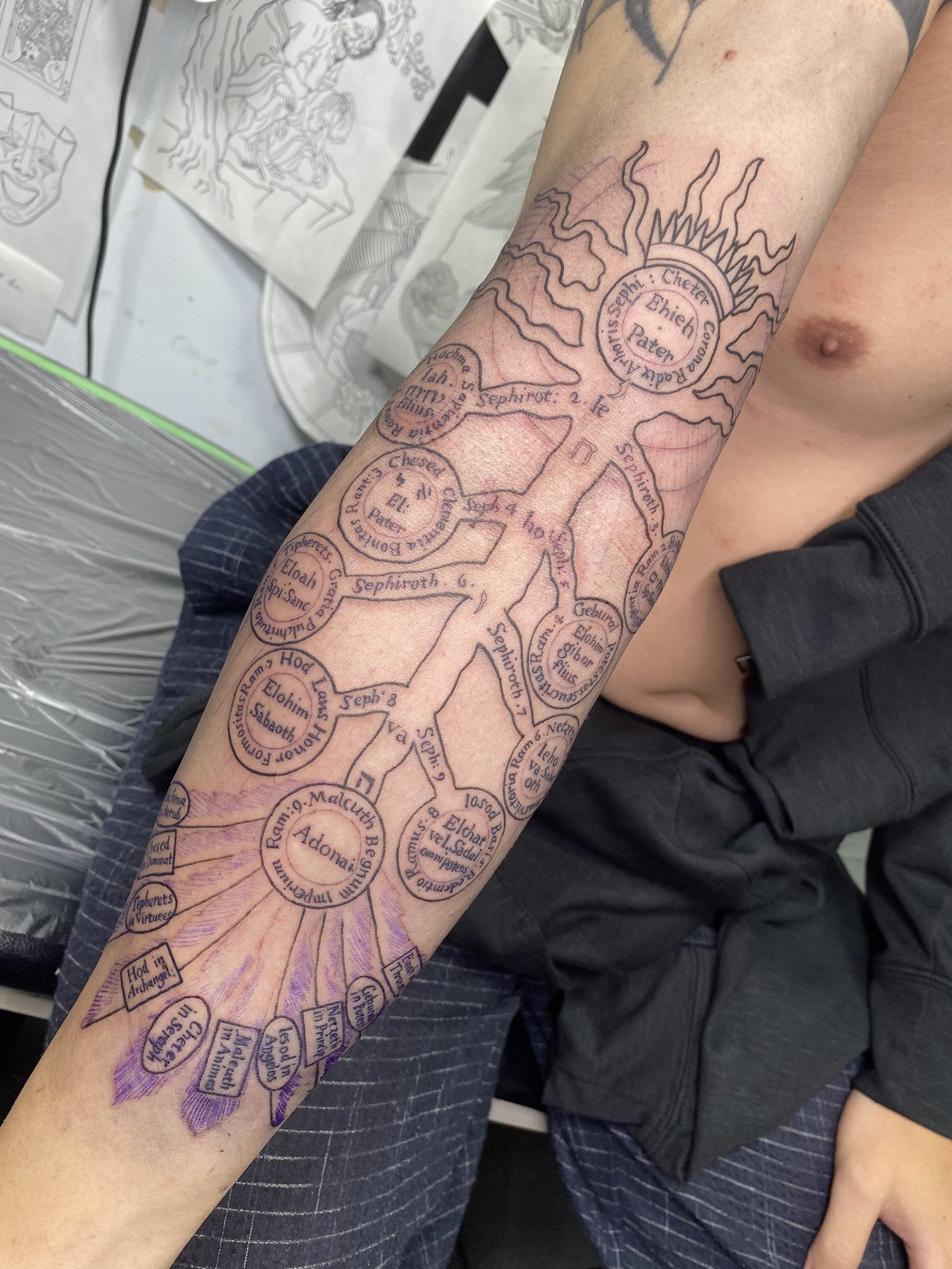 Ryoji Hyper Dragon Tattoo ハイパードラゴン タトゥー 昨日の仕事 手の甲は持ち込み 改 生命の樹 き 今回はここまでで許してもらう Hyperdragon 高知 高知タトゥー 高知tattoo 刺青 入れ墨 タトゥー 彫龍 生命の樹 Thetreeoflifetattoo