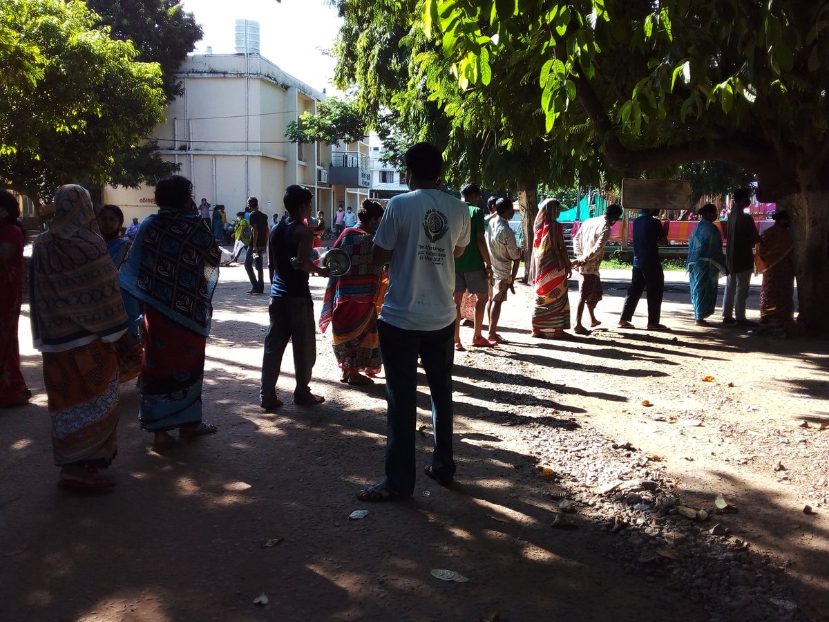kalingaaid's tweet photo. Today we have distributed Food Packets at Shishu Bhawan, Cuttack on the occasion of #Rakhi_Purnima. Thanks to our Donors and Volunteers!

 #KalingaAidFoundation

@CMO_Odisha @Naveen_Odisha @Amar4Odisha @dcp_cuttack @CuttackDM @CMCCuttack @prsprateek @AnanyaDasIAS @singhnandlal https://t.co/VLJCLydaQa