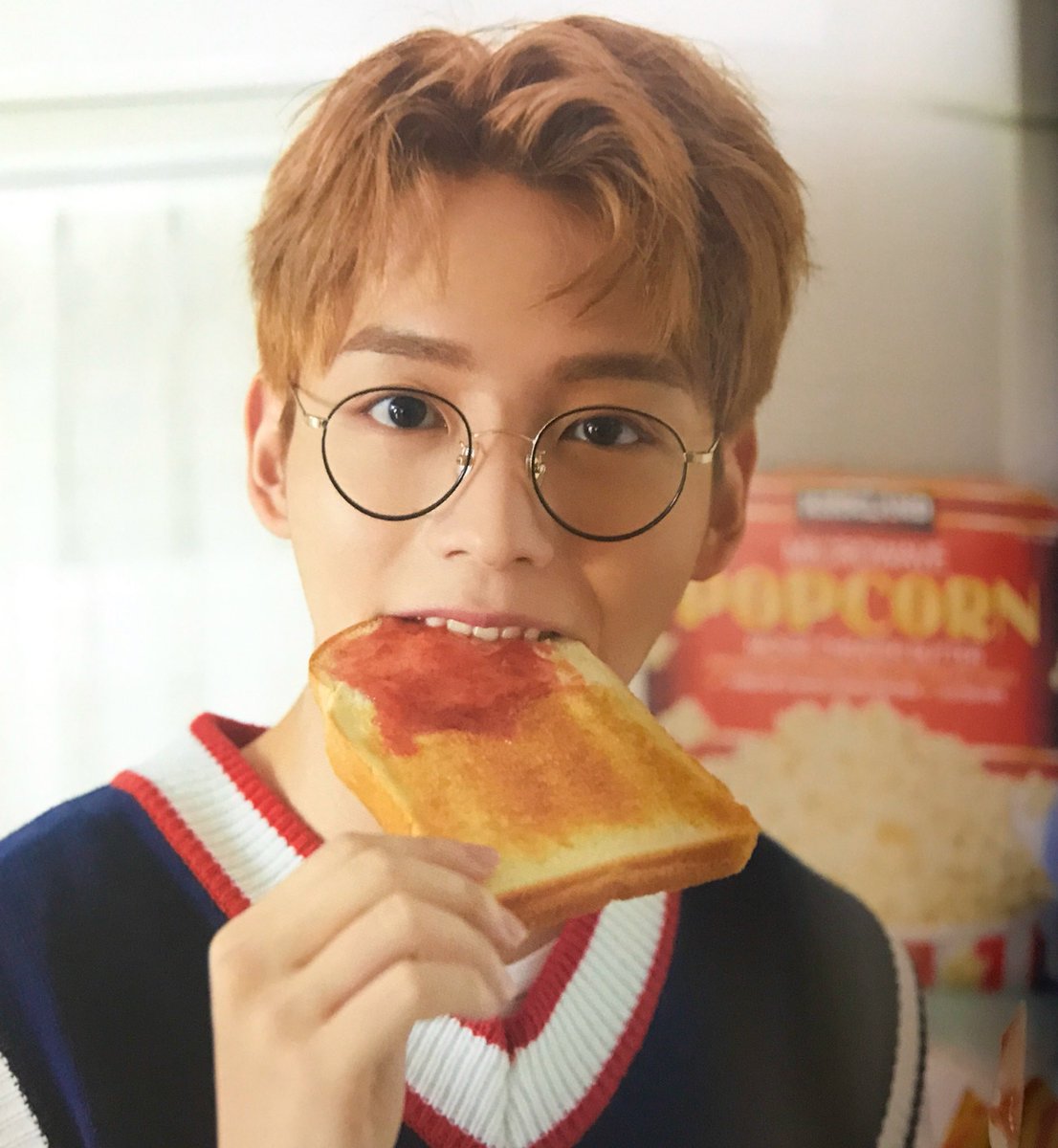 Happy birthday to our Yoonsanie~
May all ur wishes come true! 
Meskipun sedang wamil, kami akan selalu mendukung apapun yang kamu lakukan.
Jaga kesehatan &amp; makan yang banyak ya!! 
Kami akan menanti kembalinya Yoonsan!! 🤗💛

#윤산 #YOONSAN
#산이없는_산이생일
#HAPPY_YOONSAN_DAY