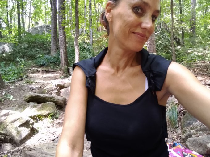 Everyone in my tent is snoring right now.. https://t.co/z8avpxlbJP