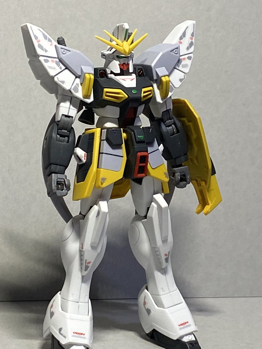 RLex128's tweet photo. 「ありがとう...僕のサンドロック...」

HGACガンダムサンドロック完成！！初めてここまでプラモを作りました...デカールのところで色々教えてくれた方、本当にありがとうございました😊
作ってて本当に楽しかったです！！
#ガンプラ好きと繋がりたい 
#ガンプラの画像を貼るとRTされると聞いて https://t.co/oCqhFb30Kj