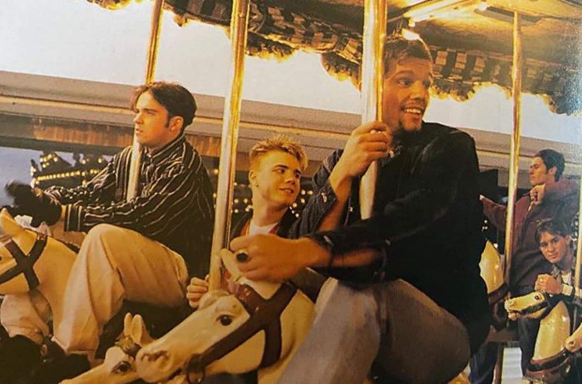 TakeThatFanBase's tweet photo. #FunonSunday #JasonOrange @GaryBarlow #🐴
Be careful if you need to go out! #🏡 #throwback #lookatus #🏠 #flashback #lookawaynow #avoidcrowdedplaces #staysafe #🏢 #StayAtHome #🏘 #KeepYourDistance #washyourhands #everyotherday #📸's https://t.co/KXQBRK1Oql
