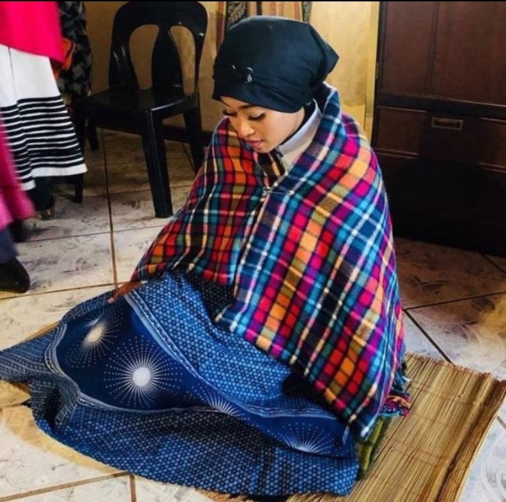 MapuleT's tweet photo. @Azania__Black @Thabo41078408 @PhathuMudi Bathong Azania😍 https://t.co/2eApUIzYpV