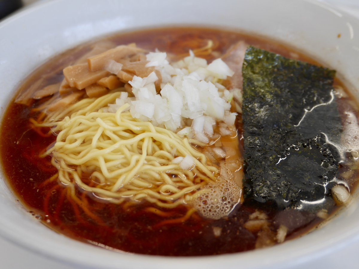takungm's tweet photo. 日野のラーメン屋さん「あさひ軒」のラーメンを久しぶりに��べたくなって、片道約40分、車を走らせて食べてきました。こ��しばらく、ずっと食べたいと思っていたラーメンを食べられて、とても癒された気分です。食べただけで満足して、どこにも寄らずに帰ってきました。
#ラーメン https://t.co/LHf7P0F1J4