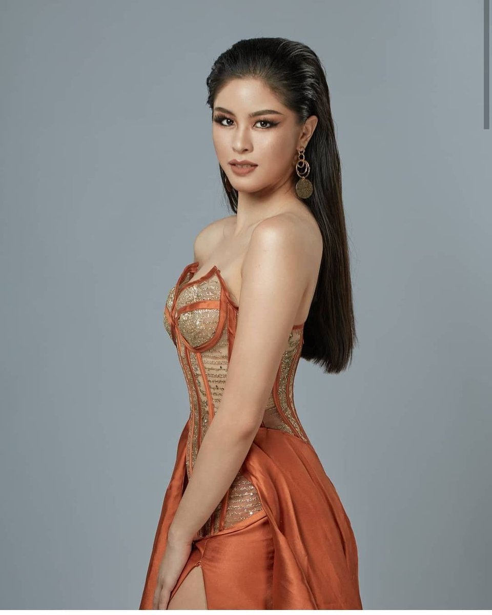 Such a beauty | Kisses Delavin in #carlarcusa 

📷 @rapyuphotos 

Get your KTX Season Pass now.
ktx.ph/events/32947/m…  #KissesDelavin
#Kisses4Universe
#MissUniversePhilippines2021