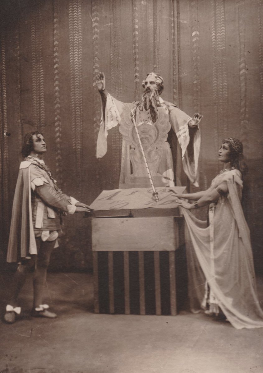 Šodien 130. jubilejā atceramies Paulu Baltābolu - aktrisi, kura bijusi klāt Nacionālā teātra pirmsākumos, mūsu pirmo Žannu d'Arku.

Mākslinieces radošo biogrāfiju un Nacionālā teātra vēsturi izzini šeit!
100.teatris.lv/personality/62