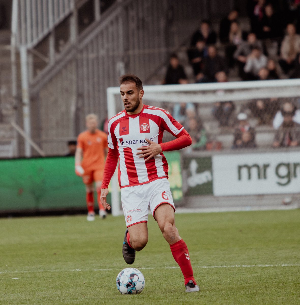 1885vibes's tweet image. MATCHDAY ⚡️🙌

GIF os gerne dine tanker omkring dagens kamp i mod Randers FC. 

#SuperAaB 🔴⚪️🔴 | #RFCAaB