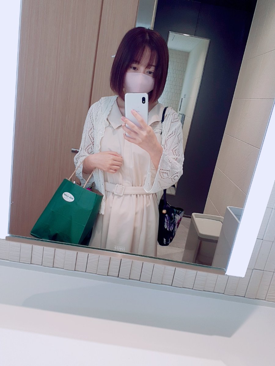 t_rw17's tweet photo. 髪染めた～！#髪染め #彼氏募集中高校生 #雰囲気好きな人いいね #RTしてね #話そ #DMきて https://t.co/46PtOMnYxE