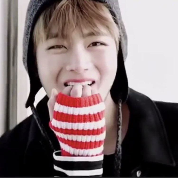 𝖼𝗁𝖺 Ma Tomokoarmy テテの笑顔は世界一かわいい キムテヒョン テテ Kimtaehyung Btsv Twitter