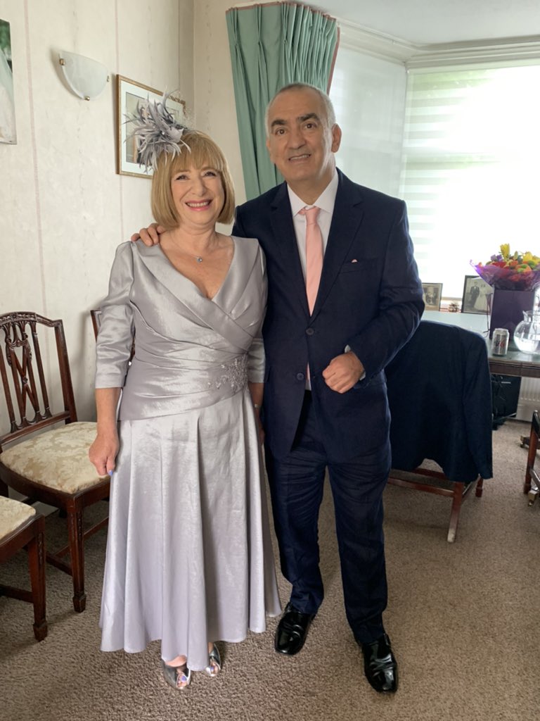 Susan Leigh tweet media