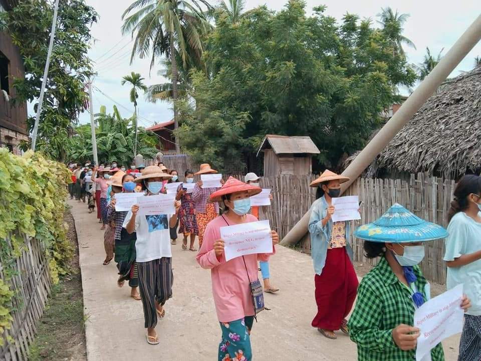 ActivistLittle's tweet photo. Powerful anti-coup multu-villages coalition strike in Sagaing Region as a daily basis, until more than 180 days.

NUG FOR DEMOCRACY
#Aug22Coup #ASEANrejectSAC
#WhatsHappeningInMyanmar https://t.co/Rt0rLBwRWd