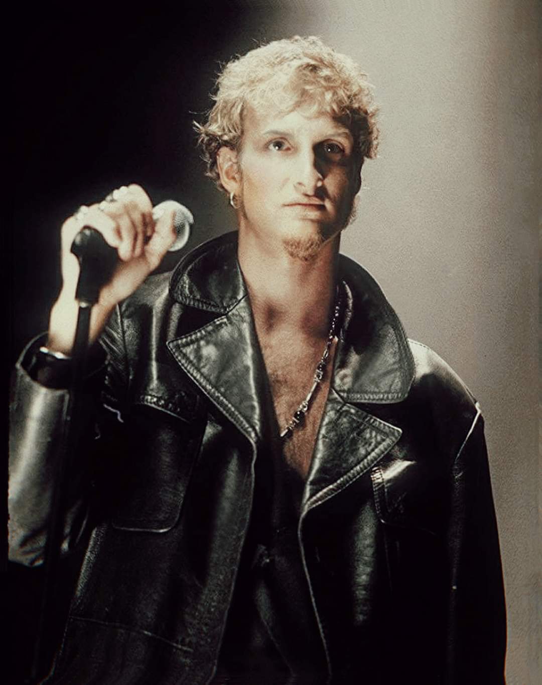 Happy Birthday Layne Staley
(August 22, 1967 April 5, 2002)
 