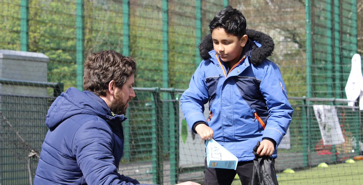 Had a brilliant week visiting nine schools where <a href="/NottmPlayhouse/">Nottingham Playhouse</a> &amp; <a href="/NFFC_Community/">Nottingham Forest Community Trust</a> are providing free arts &amp; sports sessions, with free packed lunches, as part of #FreeFunFoodNottm. 🎭🥎🍽️

There are still places available for w/c 23rd. Book now:
bookwhen.com/nfct