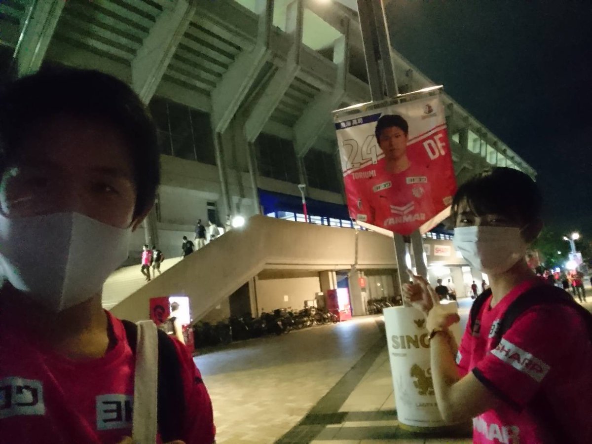 tifosi_west's tweet photo. 【J1第25節 セレッソ大阪 3-1
横浜FC ＠ヨドコウ】

横浜FCに先制を許すも、チアゴ選手のヘディング2発で逆転🌸 
そして坂元選手のゴールでだめ押し弾⚽
4月以来のリーグ戦勝利！
一つ一つ積み上げて行きましょう💪

#セレッソ大阪 https://t.co/RTrkzkUwUM