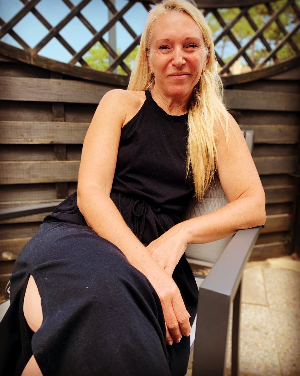 CaroCoaching's tweet photo. Retrouvez-moi pour les cours de #pilates 🧘‍♀️dès la semaine du 30 août. 

👉Tous les mardis par #zoom à 18h contact par MP 📧 ou par 📱06 80 03 21 85

👉Tous les mercredis chez @Wellfuz  à 18h30 et à 19h30 &amp; vendredis à 11h 

https://t.co/S97p49pdas https://t.co/q6X52Pkifr