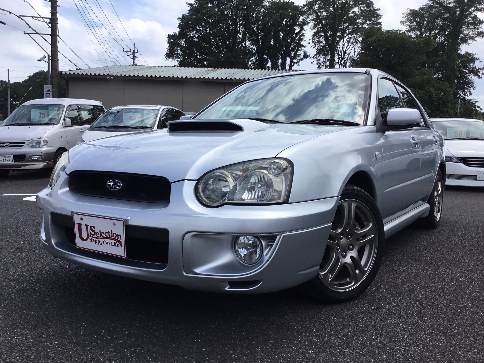 U Selection 入庫車情報 インプレッサスポーツワゴン Wrx 平成14年式 キロ 車両価格 58万円 こちらもオークション評価4 5点の高評価 涙目 中期のc型になります Ejエンジンの4wdターボで4速ステアシフト付き 17インチアルミやリアスポが格好良い