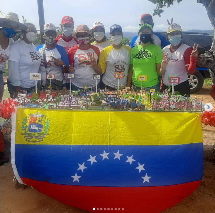 #21Ago Gabinete Social*🇻🇪 *El Alcalde de Caroní Tito Oviedo*, continúa brindando su apoyo a las familias 👨‍👩‍👦‍👦 afectadas por la crecida 🌊 de los Ríos Orinoco y Caroní; *#UnidadLuchaYVictoria*