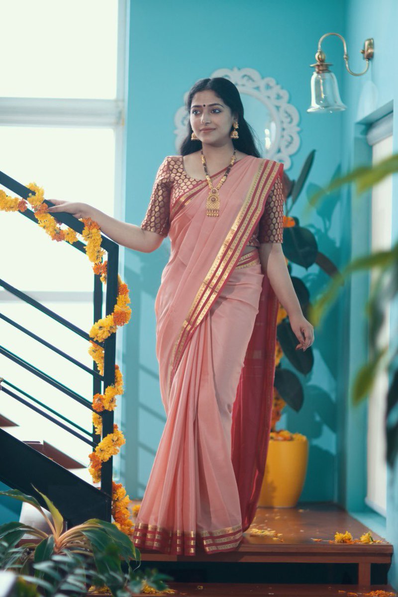 SitharaAnu's tweet photo. Thank you all for the love and birthday wishes! Seeing the notifications brightened my day. Happy Onam 🌼
#birthday #anusithara #happyonam https://t.co/pBBY29W5va
