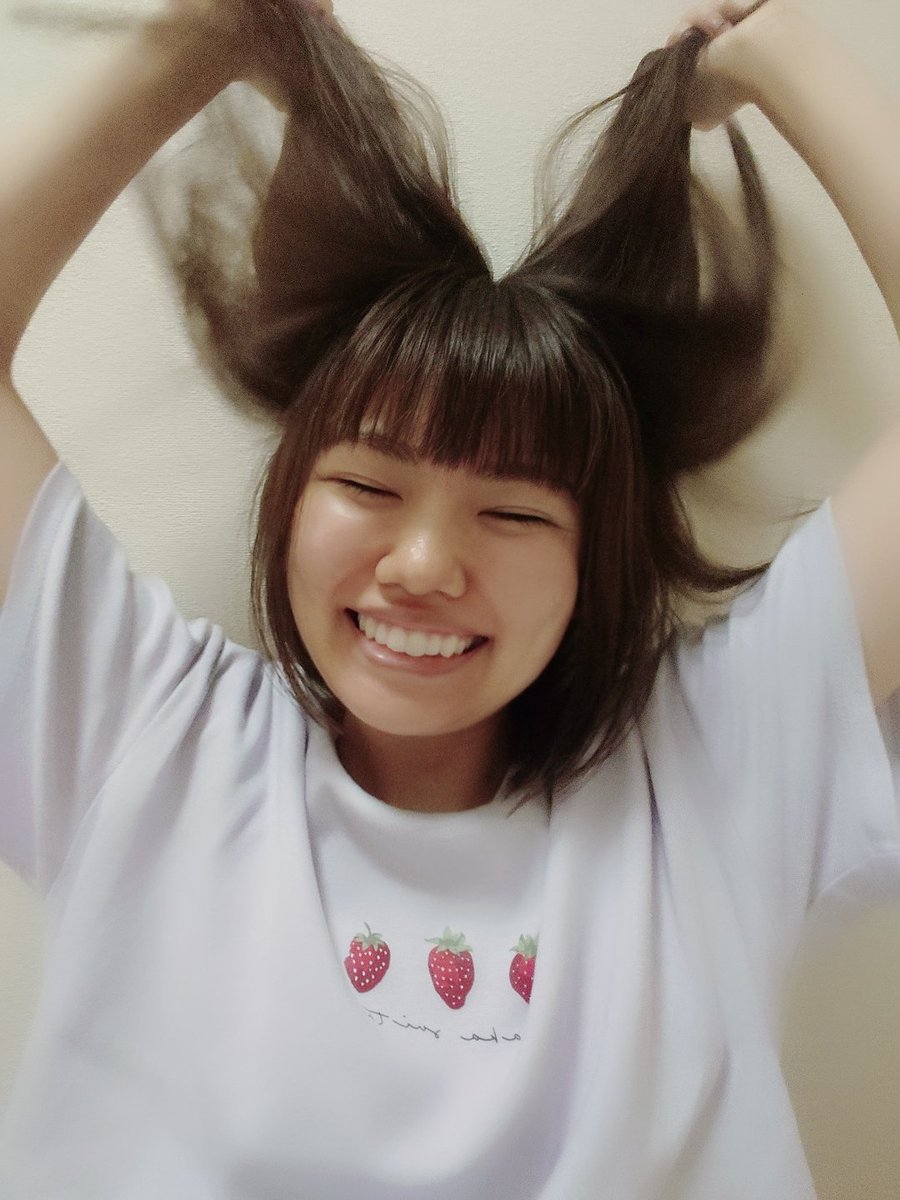 桜羽萌子 ぴよ على تويتر 久しぶりに早い時間からゆっくり湯船に浸かってすっきり 塩にマンダリンオレンジ クローブ シダーウッドの アロマオイルをブレンドしました お気に入り お風呂上がりにノリノリで髪にヘアオイルつけすぎてあほ毛は撲滅されたけど 毛