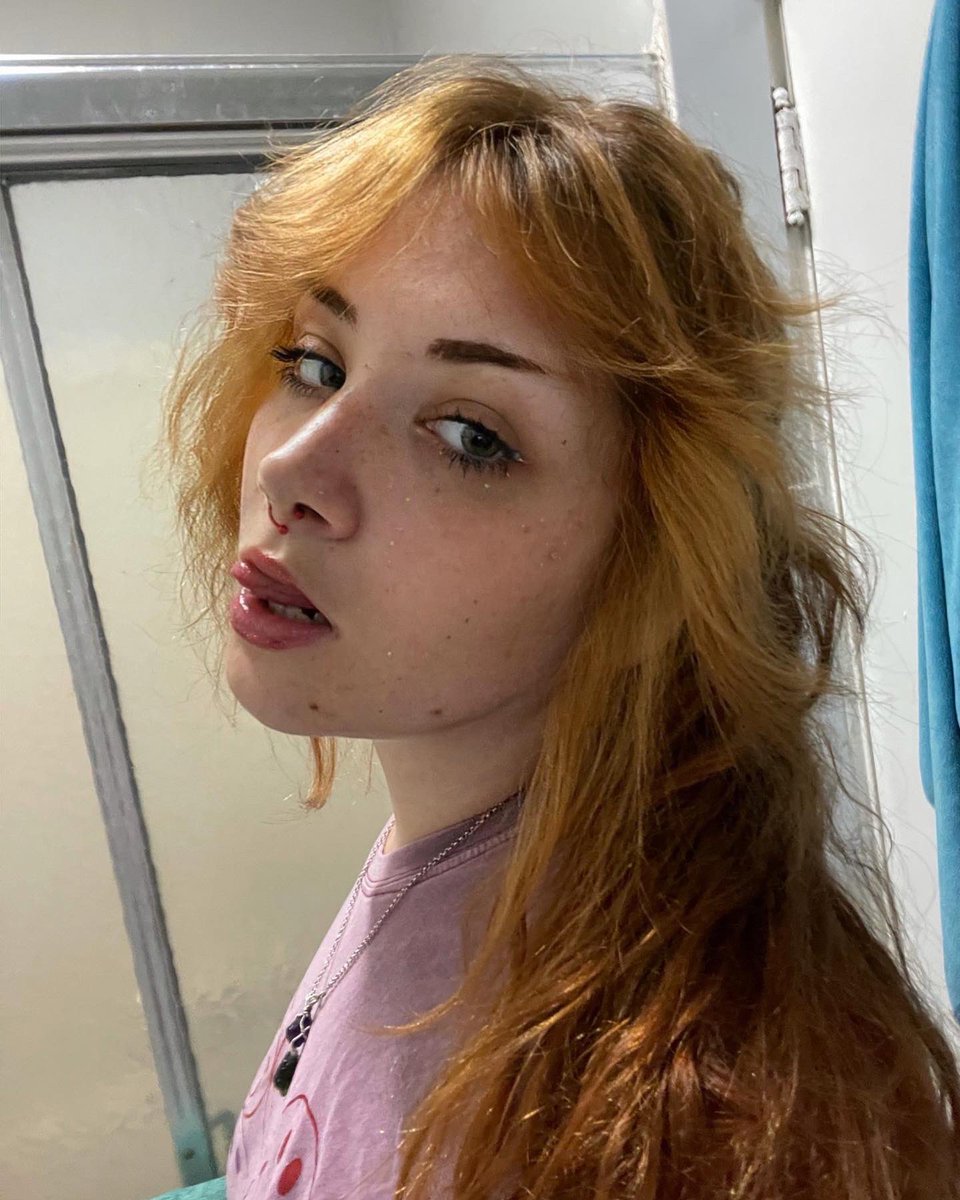 caseythc's tweet image. here take some bathroom selfies