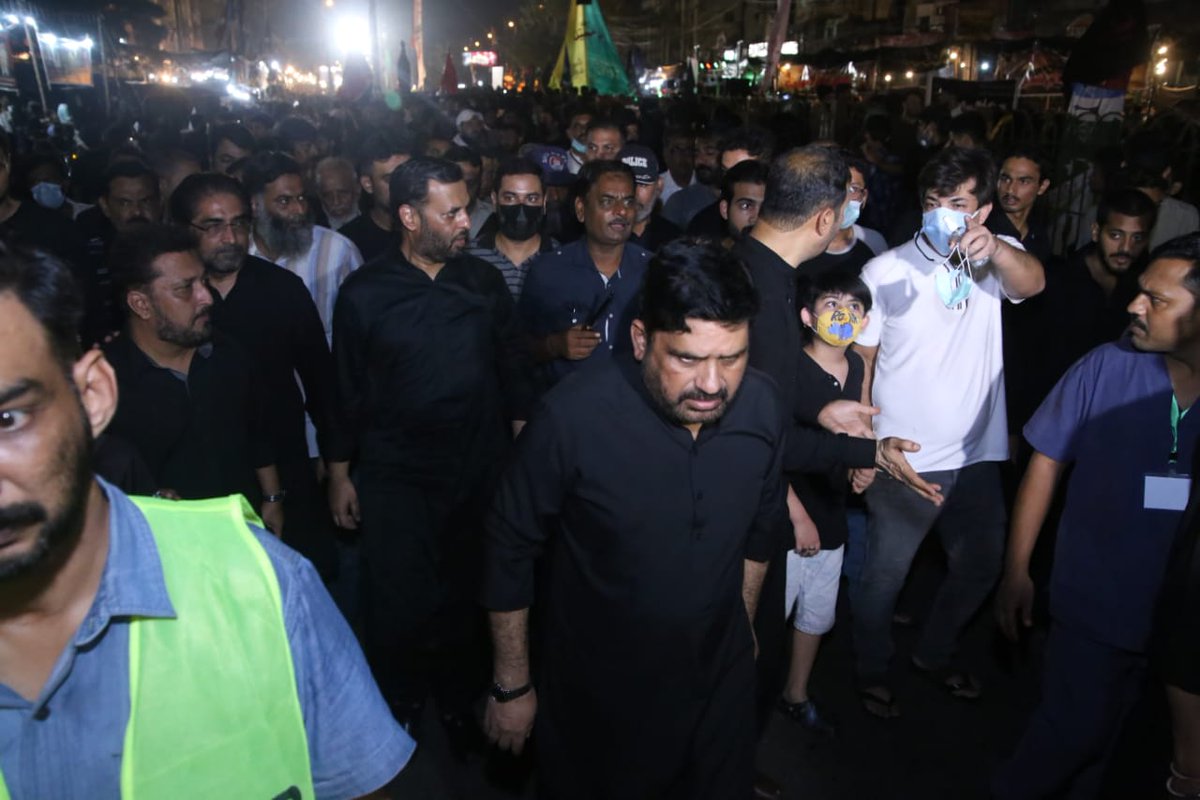 MQMPUpdates's tweet photo. پاک سرمین پاک سرزمین پارٹی سید مصطفی کمال اور صدر PSP انیس احمد قائم خانی کا  #PSPFoundation کے زیر اہتمام گلستان جوہر پرفیوم چوک پر طبی امدادی میڈیکل کیمپ و سبیل کا دورہ انتظامات کا جائزہ لیا  اس موقع پر مرکزی دیگر رہنماء بھی موجود ہیں۔

@KamalPSP 
#PSP #MustafaKamal #Karachi https://t.co/K7KGFcIDF3