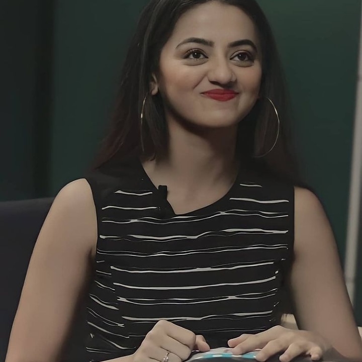 Whenever I think about #Hellyshah go short of words to explain about HER ❤
I have never seen a STRONG GIRL like her ❤️
She is epitome of Cuteness,Sweetness, Strong Person , Maturity ❤️
Such a POSITIVE SOUL she is 🥺
The one who truly knows her ❤️can only understand what SHE is