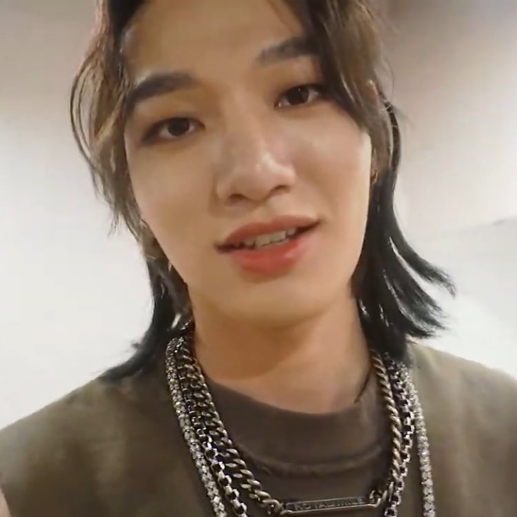 huiwinist's tweet photo. huijun looks sooooo good with long hair and ponytail 😭❤ https://t.co/z5vibtw4qq
