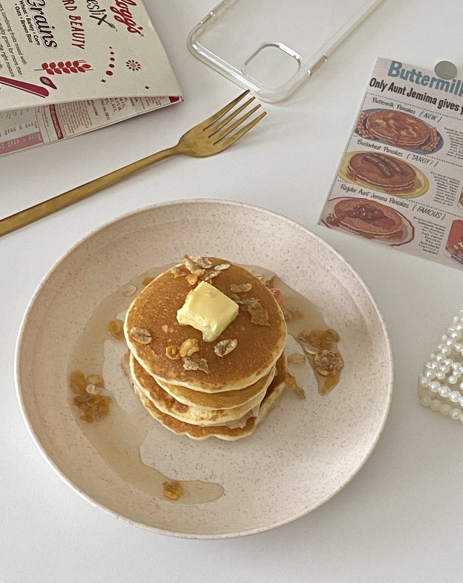 𝗁𝗈𝗆𝖾𝗆𝖺𝖽𝖾 𝖻𝗎𝗍𝗍𝖾𝗋 𝗉𝖺𝗇𝖼𝖺𝗄𝖾𝗌 
𝗐𝗂𝗍𝗁 𝗁𝗈𝗇𝖾𝗒 𝗇 𝖼𝗈𝗋𝗇𝖿𝗅𝖺𝗄𝖾𝗌 🥞🥛🧈