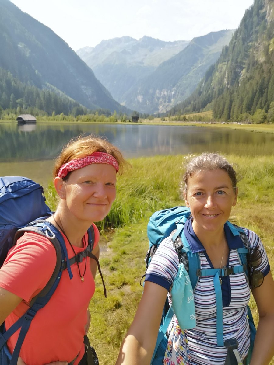 En weer onderweg!! Dit was onze eerste stop: Stappitzersee See

Mooi verscholen tussen de hoge bergen van de Alpen 😍

#alpen #oostenrijk #karinthie