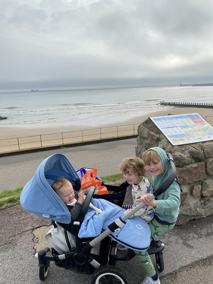 BrowellHook's tweet photo. Can’t believe it. Got baby to sleep 5mins before the film due to start, 2 very excited Peter Rabbit fans ready to go &amp; there’s a power cut on the whole beach 😟 #timeforaplan #justincasepocket https://t.co/cG63IwkghJ