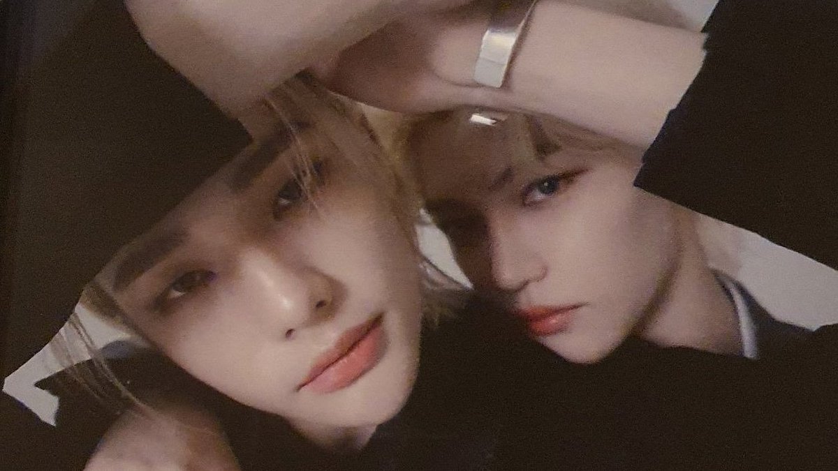 GOTHFEL1X's tweet photo. #HYUNLIX: thanks to god https://t.co/HWBSrR0Pgh