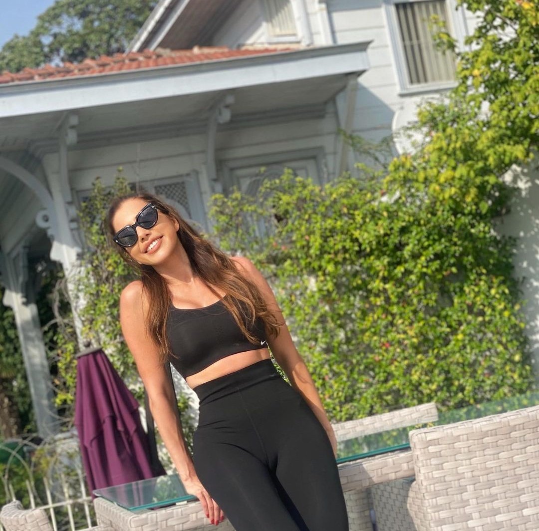 ünlülersss On Twitter Ela Rümeysa Cebeci Ayrıntııııı Https T Co ünlülersss On Twitter Ela Rümeysa Cebeci Ayrıntııııı Https T Co