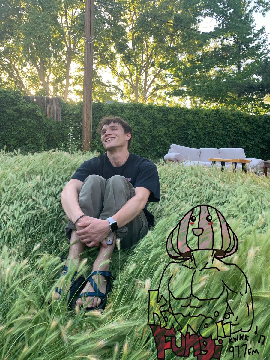 I’ll be LIVE. From 1 to 2:30 today playing jazz so if you like jazz plz listen to me on KWNK 97.7 fm