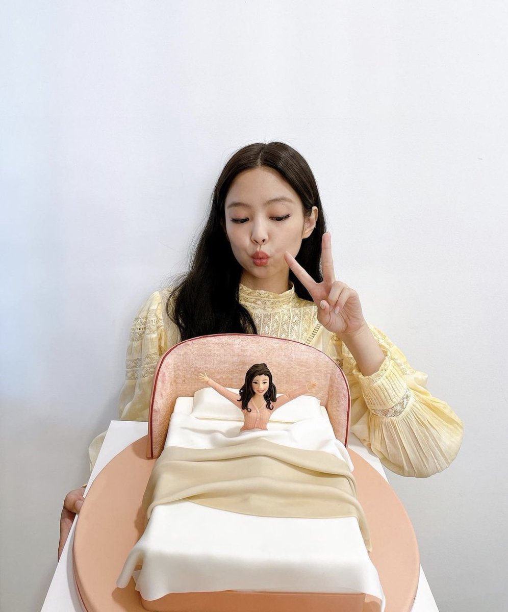 #JENNIE 🤍