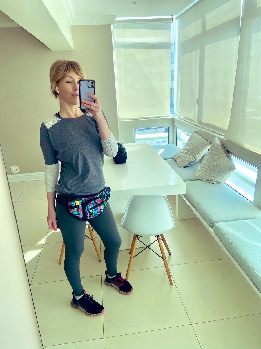 karynmaughan's tweet photo. Guys!
Wale Mandla - this amazing boutique in Rosebank - gave me this moon bag for my birthday. 
I’m now obsessed. ❤️ @walemandla https://t.co/A49gc2erq5